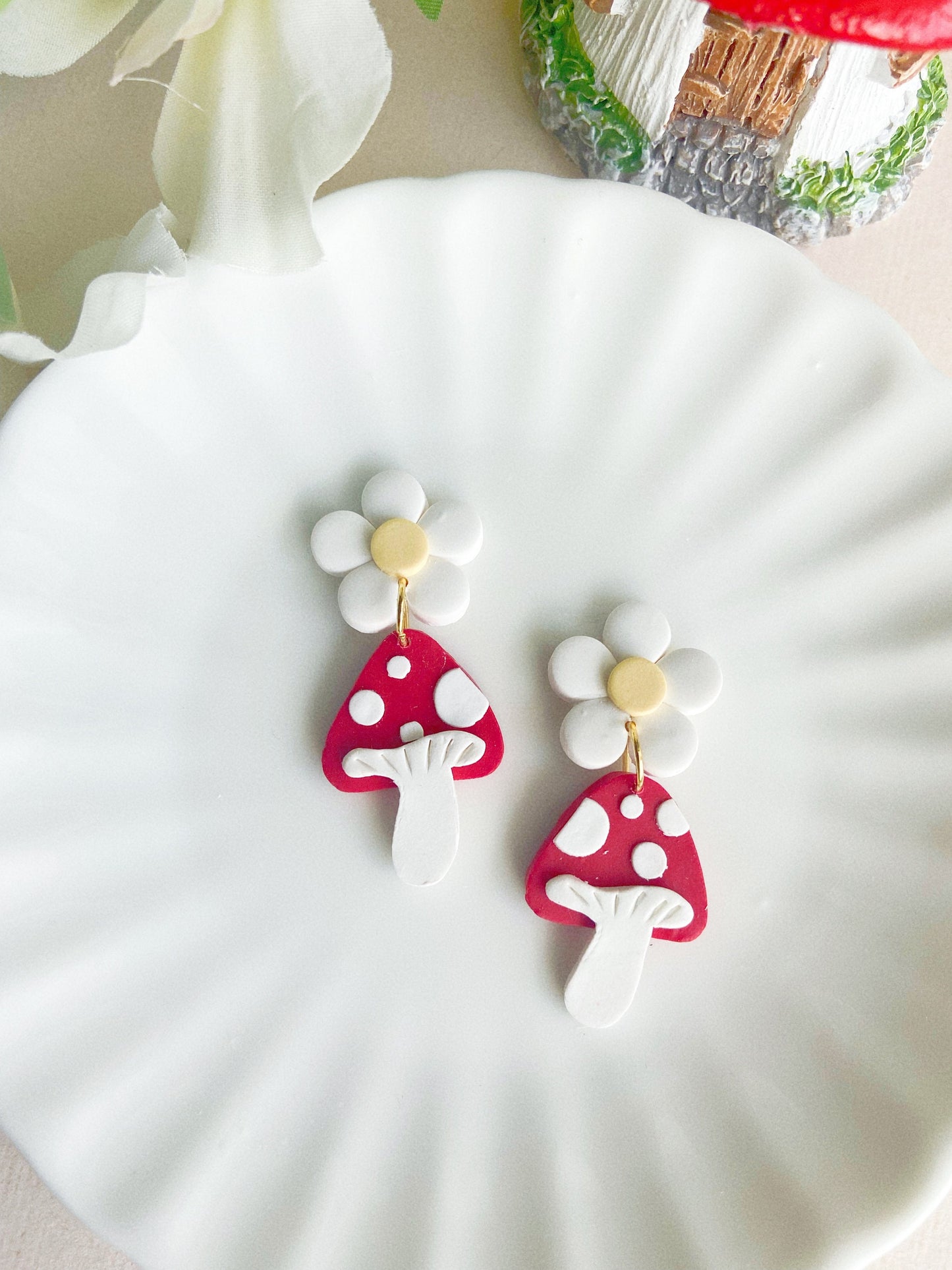 Daisy Frog Clay Earrings